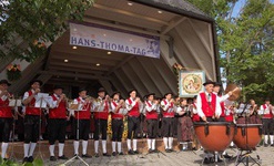 Festakt am Sonntagmorgen im Kurpark anlsslich der Vergabe der Hans-Thoma-Kunstpreises. Foto: Heike Budig